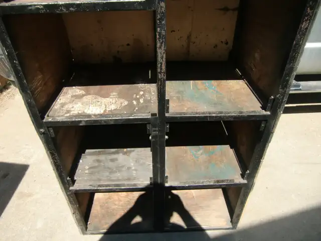 Shelving Units - Photo 9