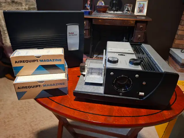 Old Antiqish Video and Audio Items No1 - Photo 3