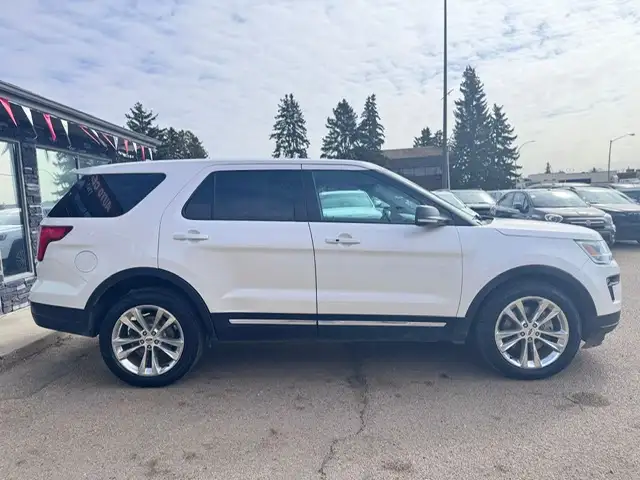 2019 FORD EXPLORER XLT SPORT – 4WD – 7 PASSENGER - Photo 6