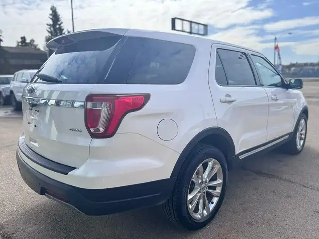 2019 FORD EXPLORER XLT SPORT – 4WD – 7 PASSENGER - Photo 7