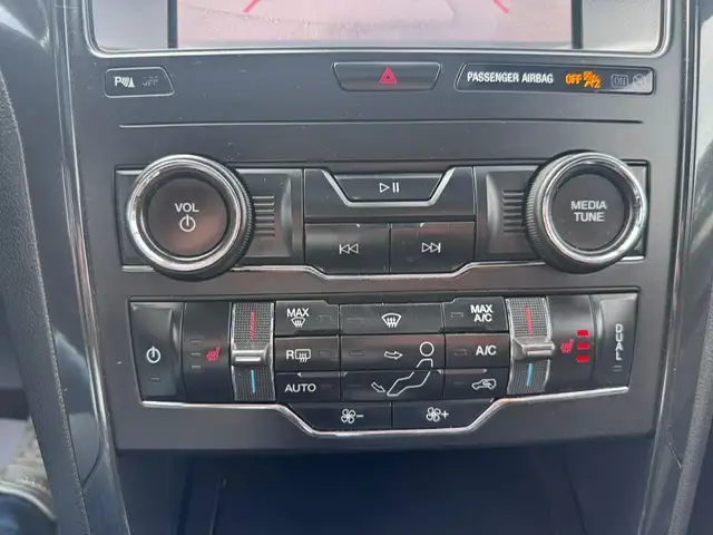 2019 FORD EXPLORER XLT SPORT – 4WD – 7 PASSENGER - Photo 19