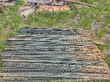 T - POSTS