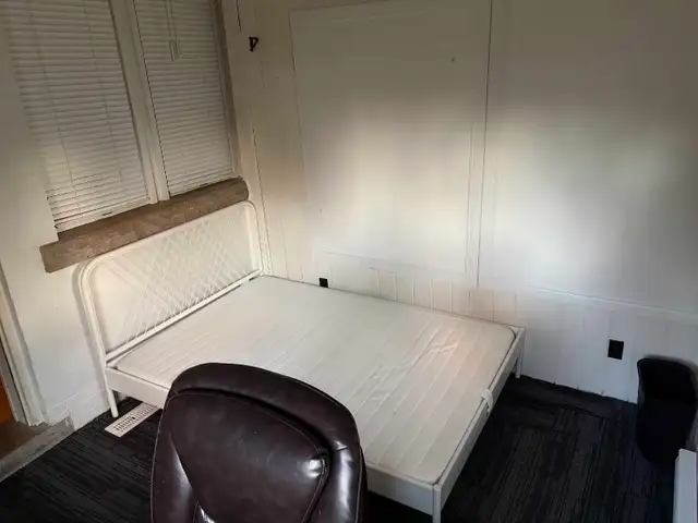 Room Available for McMaster University Students – Hamilton - Photo 2
