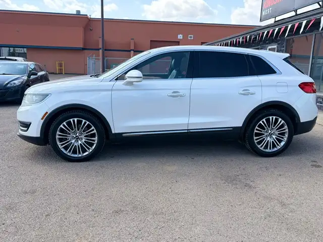 2016 LINCOLN MKX RESERVE – 3.7L V6 – AWD - NO ACCIDENTS - Photo 9