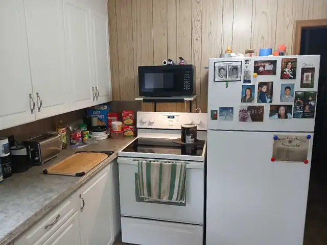 Room For Rent (available immediately) - Photo 2