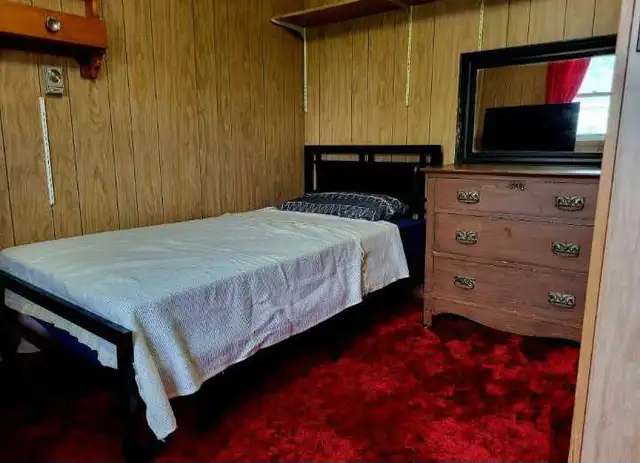 Room For Rent (available immediately) - Photo 4