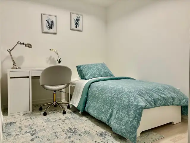 Furnished Private Room for Rent in Downtown Toronto - Photo 5