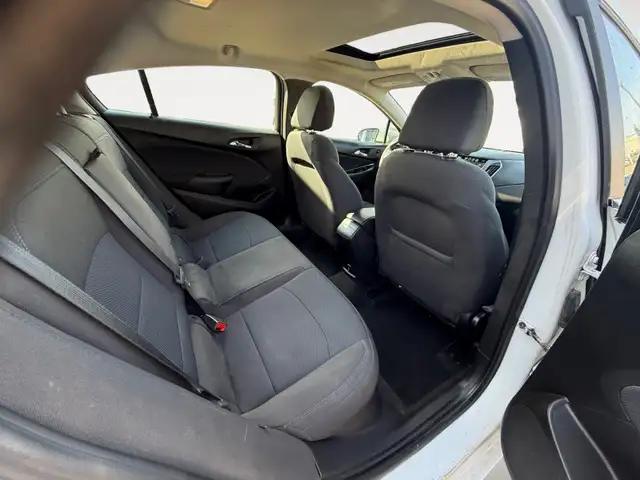 2018 Chevrolet Cruze Remote Start H.Seats. Sunroof 1 YR WARRANTY - Photo 15