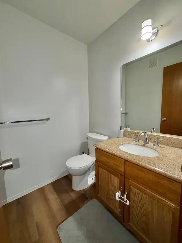 House for sale 3 beds  2.5 baths - Photo 8