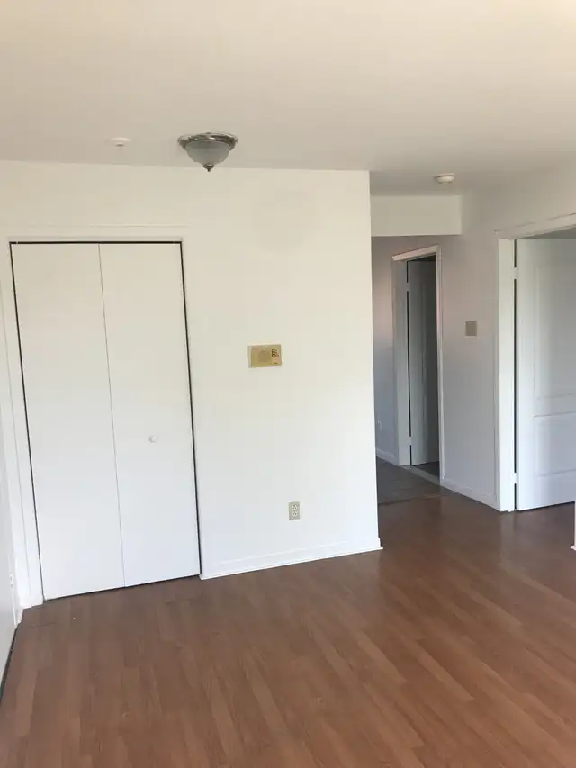 For June 1st Vimont Large 41/2 Sunny Condo Style - Photo 9