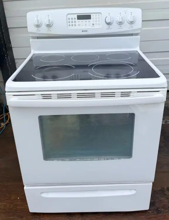 Kenmore smooth top Stove - self-cleaning, convection