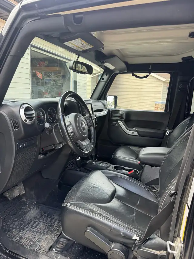 2015 Jeep Wrangler Unlimited Rubicon - Photo 6