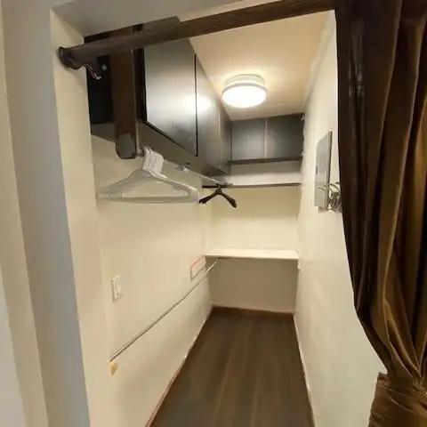 Killarney-2 Bed Condo Rental-Large Balcony - Photo 5