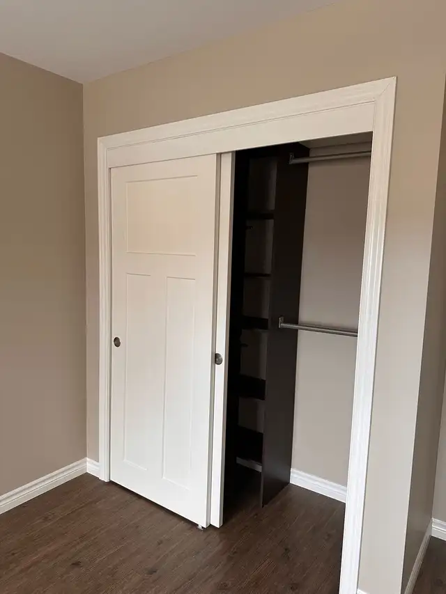 Spacious and bright! 2-bedroom apt. available Now! - Photo 5