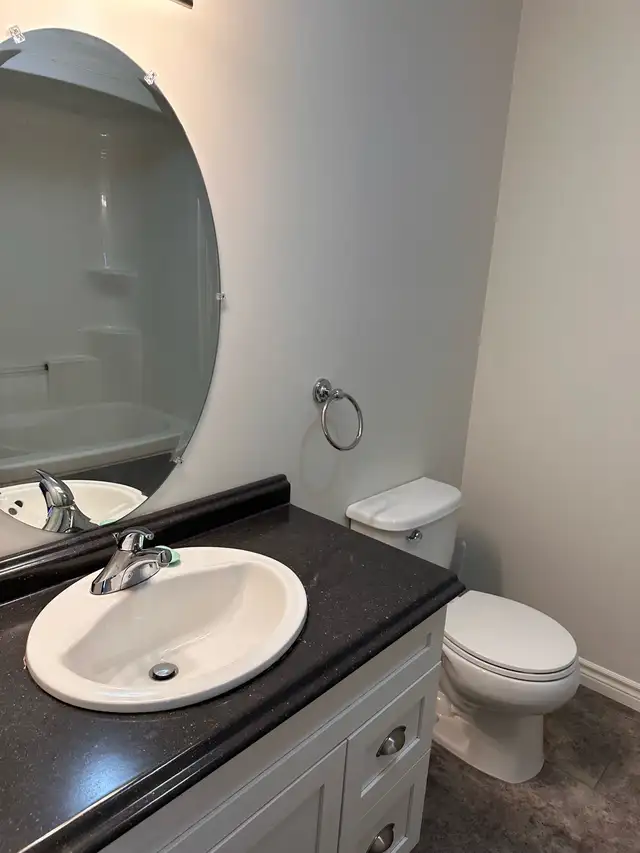 Spacious and bright! 2-bedroom apt. available Now! - Photo 7