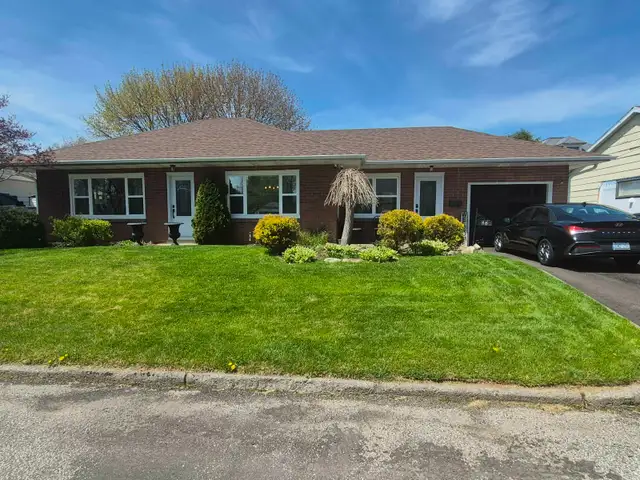 Fully Renovated 2 Bedroom Ranch – Move-In Ready Premium Upgrades