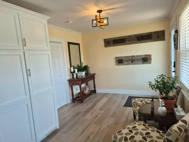 Fully Renovated 2 Bedroom Ranch – Move-In Ready Premium Upgrades - Photo 9