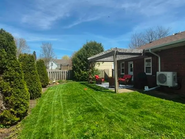 Fully Renovated 2 Bedroom Ranch – Move-In Ready Premium Upgrades - Photo 10