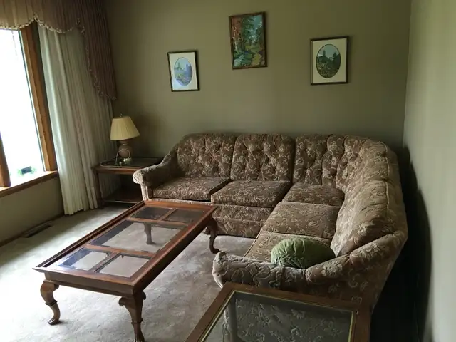 rom for rent