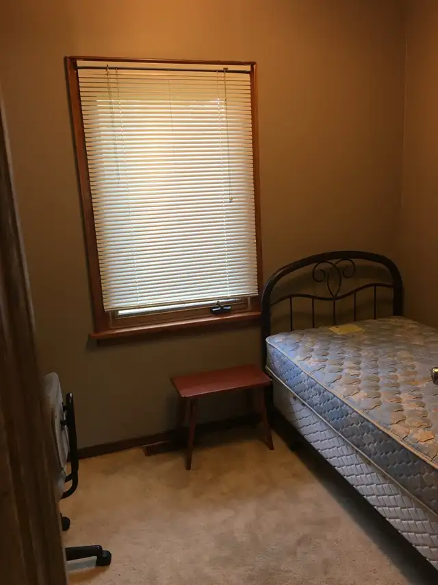 rom for rent - Photo 4