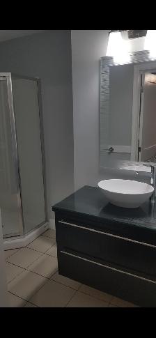 One bedroom apartment Beatty street - Photo 2