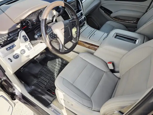 2015 GMC Yukon XL 4WD Denali Clean Carfax Full Service History - Photo 8
