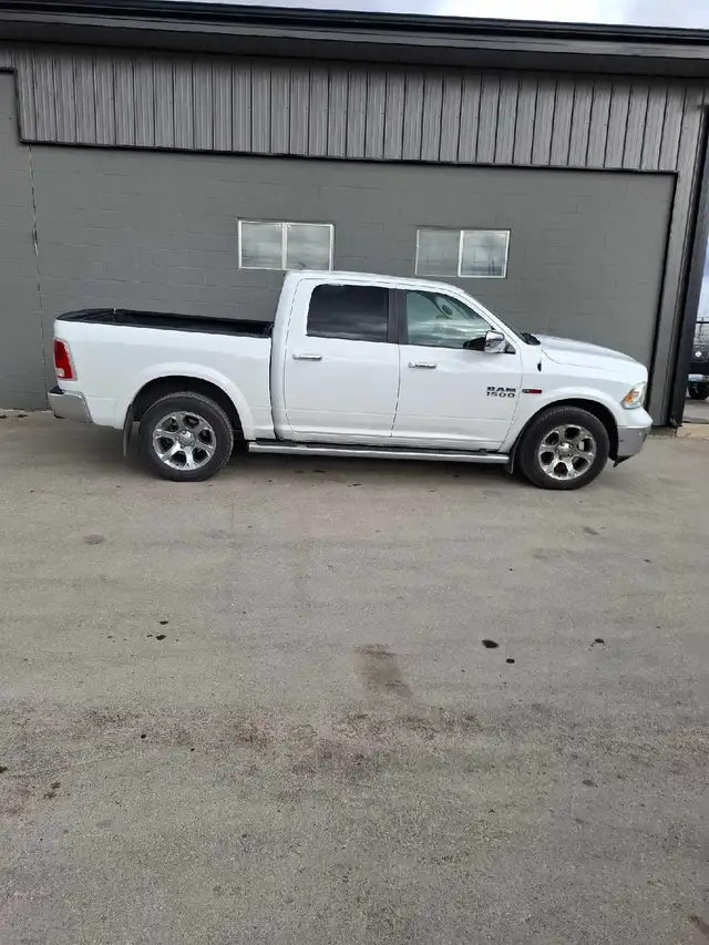2015 Ram 1500 Laramie Crew