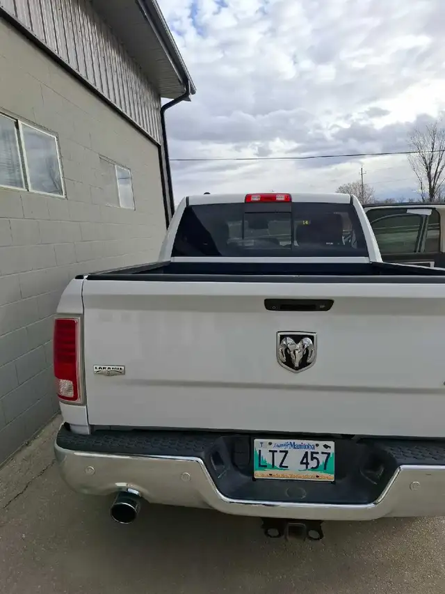 2015 Ram 1500 Laramie Crew - Photo 7