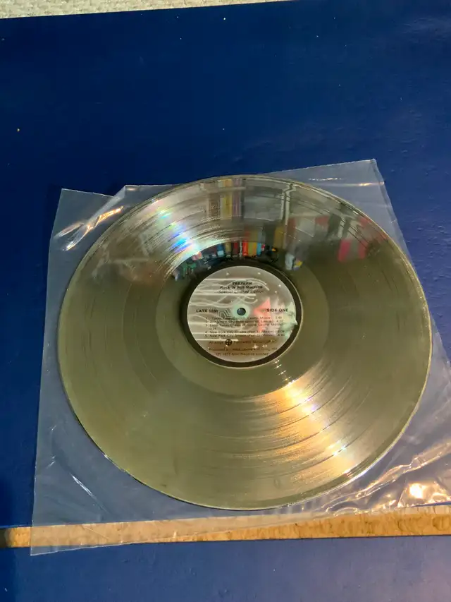 Triumph Rock & Roll Machine SILVER VINYL limited edition 1977 - Photo 3