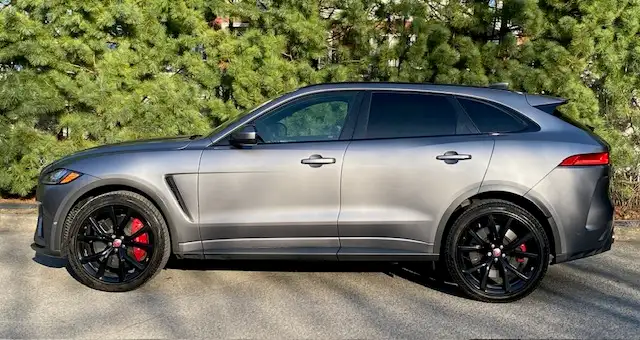 Jaguar Fpace svr 2020 - Photo 3