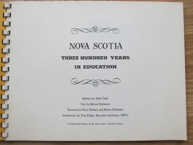 NOVA SCOTIA 300 YEARS IN EDUCATION by Berton Robertson – 1967 - Photo 2