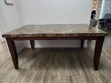 Large 70' Dining Table   4 Chairs.