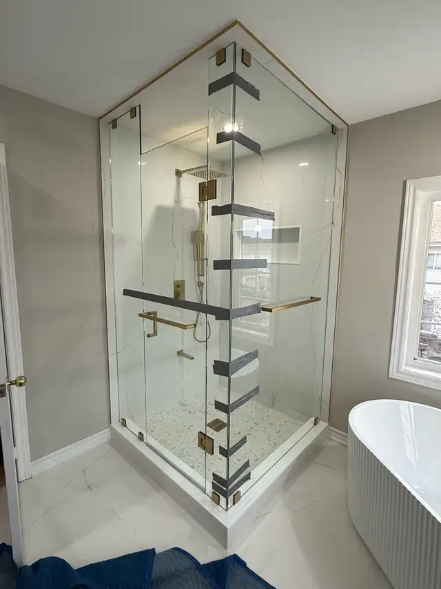 Shower Doors - Photo 4