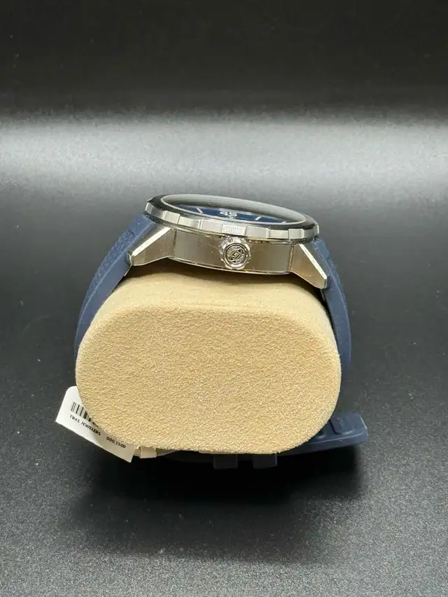 2022 IWC AQUATIMER AUTOMATIC BLUE 42MM - Photo 8