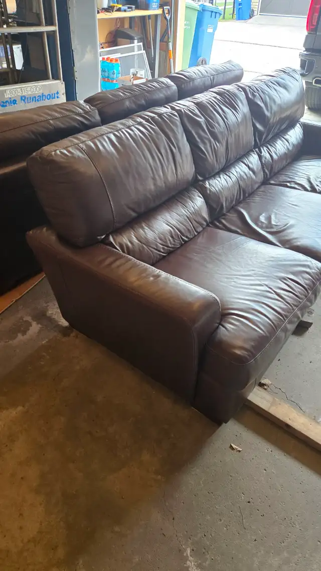 Natuzzi Leather Couch..... FREE Delivery with in Calgary - Photo 2