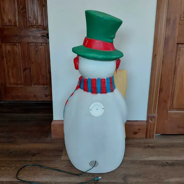 Bonhomme de neige illuminé vintage en plastique blow mold - Photo 3