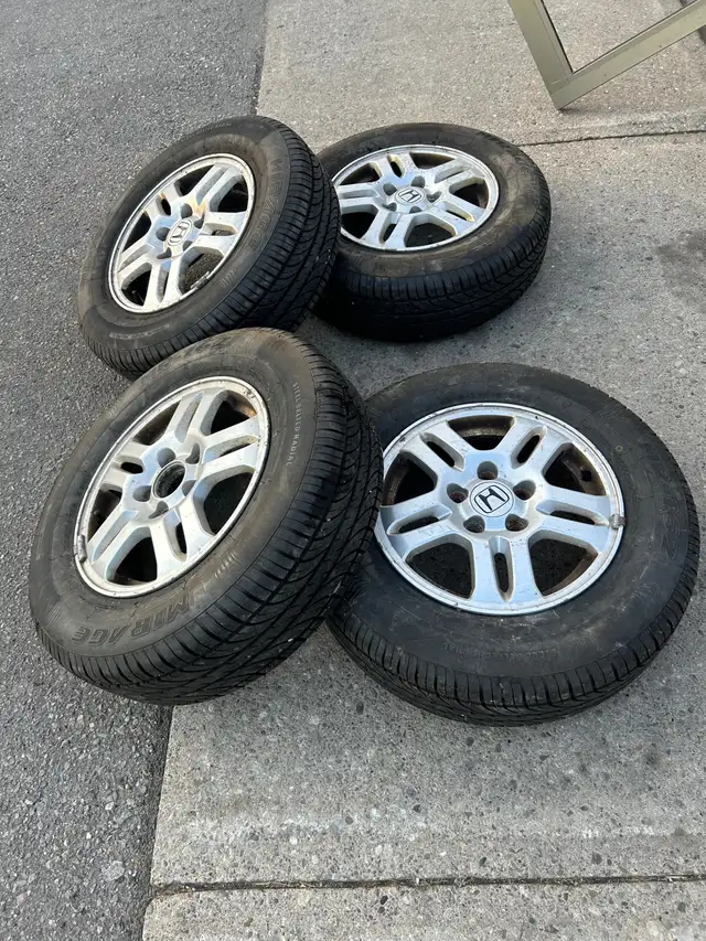 Honda CRV summer tires with rims