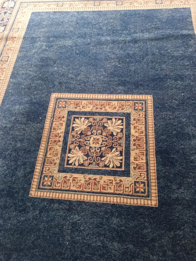WOOL CARPET MADE IN EGYPT