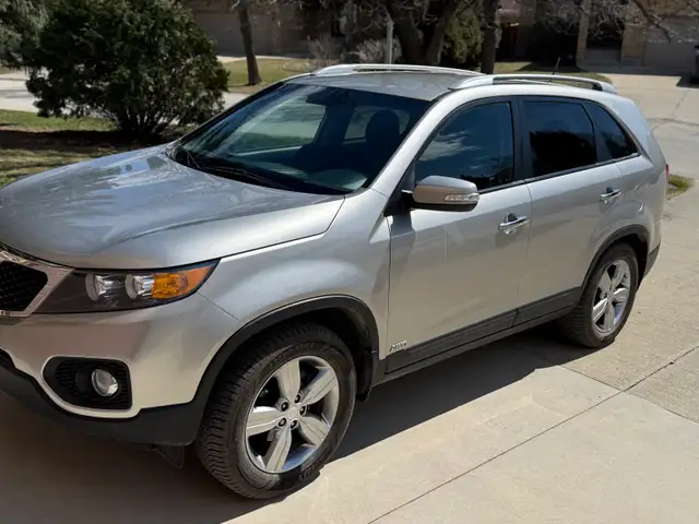 2013 Kia Sorento EX AWD V6 - Photo 2