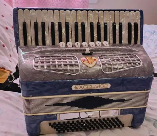 Accordion vintage Excelsior 80 bass made in Italy