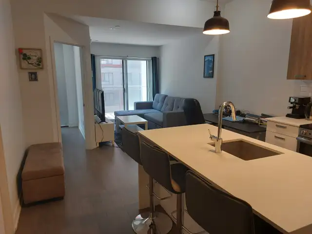 Bel appartement 3½, meublé à louer à Laval (1600 $/mois)