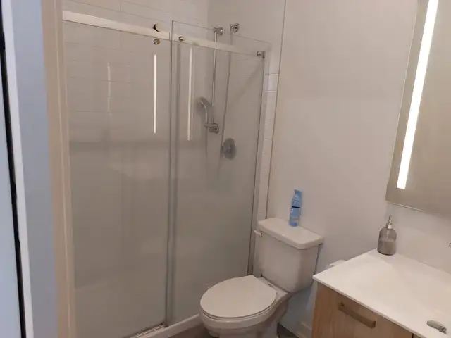 Bel appartement 3½, meublé à louer à Laval (1600 $/mois) - Photo 8