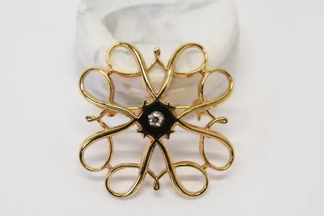 10K VINTAGE DIAMOND BROOCH