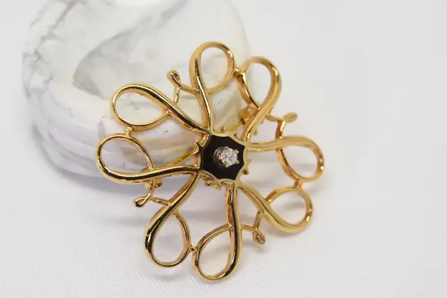 10K VINTAGE DIAMOND BROOCH - Photo 2