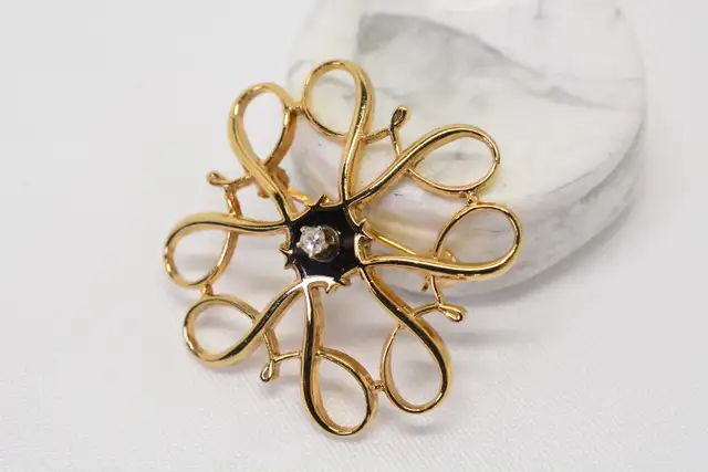 10K VINTAGE DIAMOND BROOCH - Photo 3