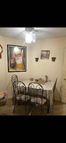Room Rental Accommodation  Near Square One $600 for - Photo 5