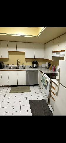 Room Rental Accommodation  Near Square One $600 for - Photo 7