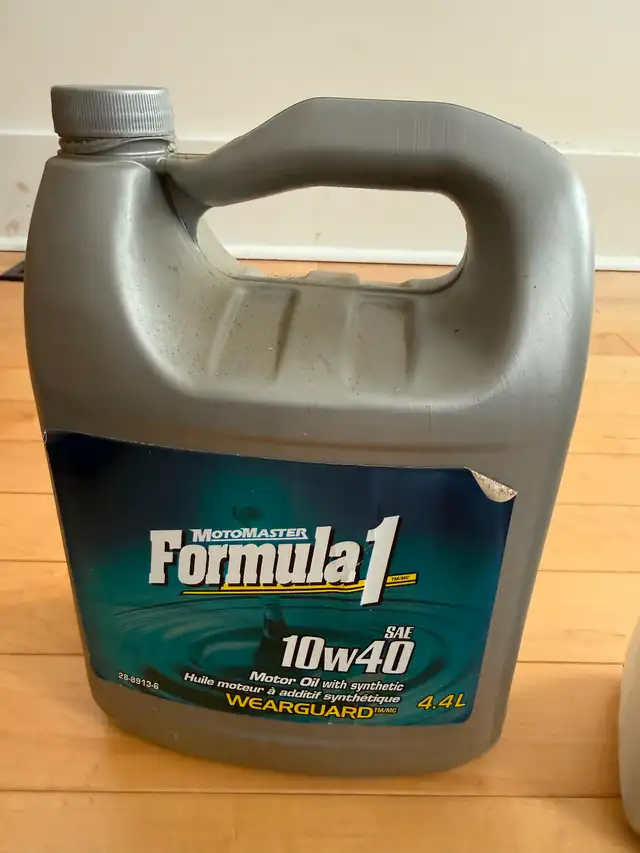 Car/Motorcycle Oil - Photo 4
