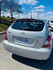 2011 Hyundai Accent Sport Manual  ( LOW KM ) - Photo 8