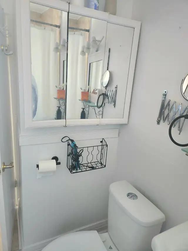 4 1/2 Duplex 2e étage électroménagers - Photo 9